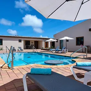 bubali-luxury-apartments-adults-only-wheelchair-friendly.comcaribbean.com/